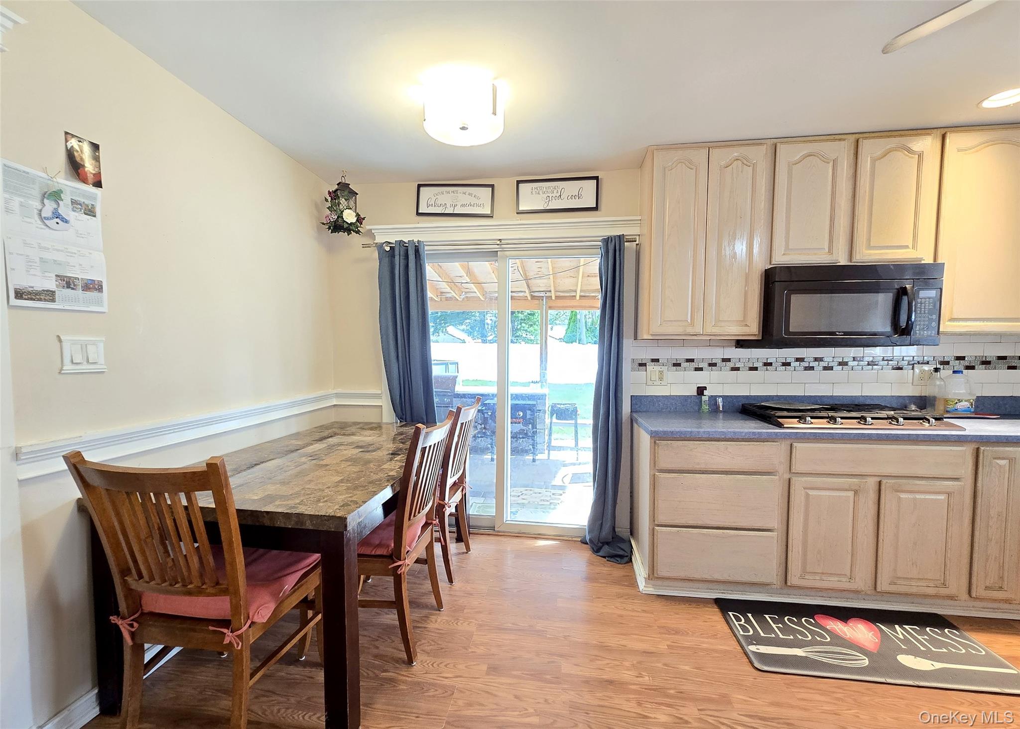 10 Hyde Lane, Coram, NY 11727