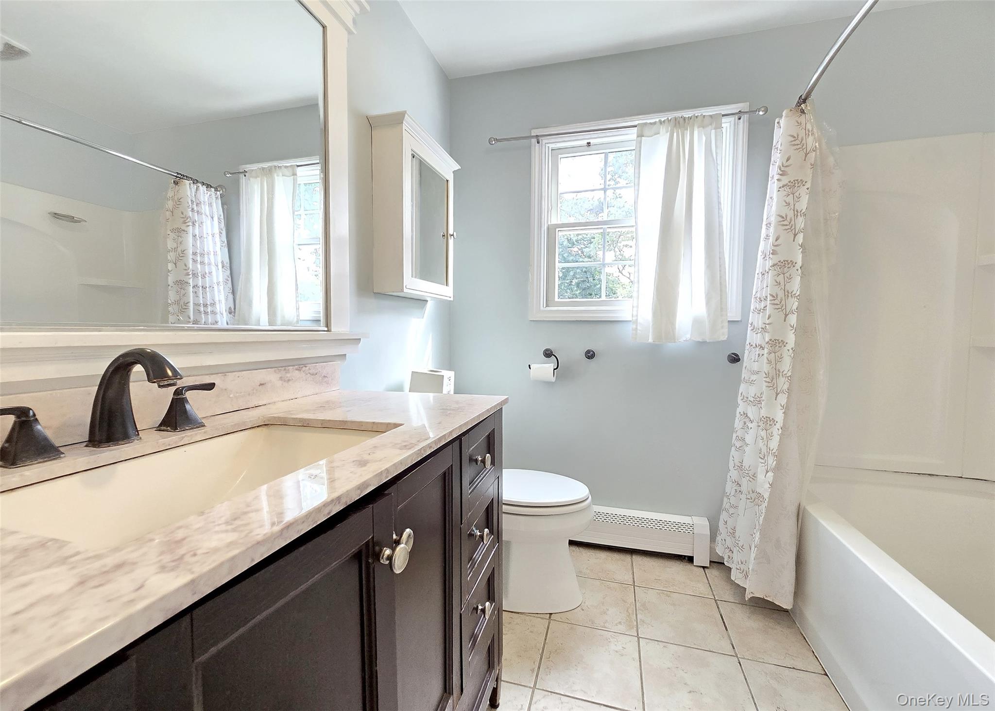 10 Hyde Lane, Coram, NY 11727