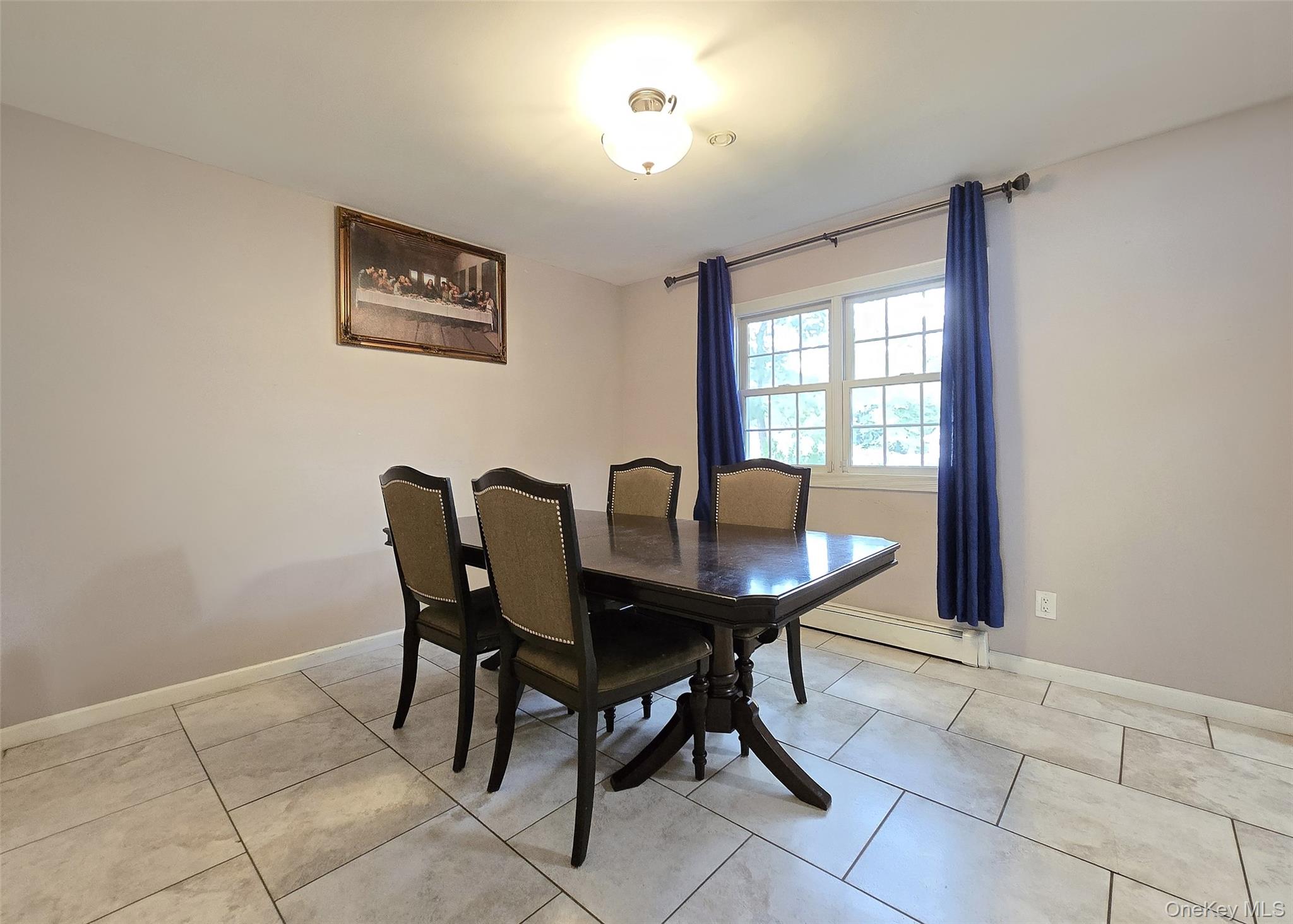 10 Hyde Lane, Coram, NY 11727