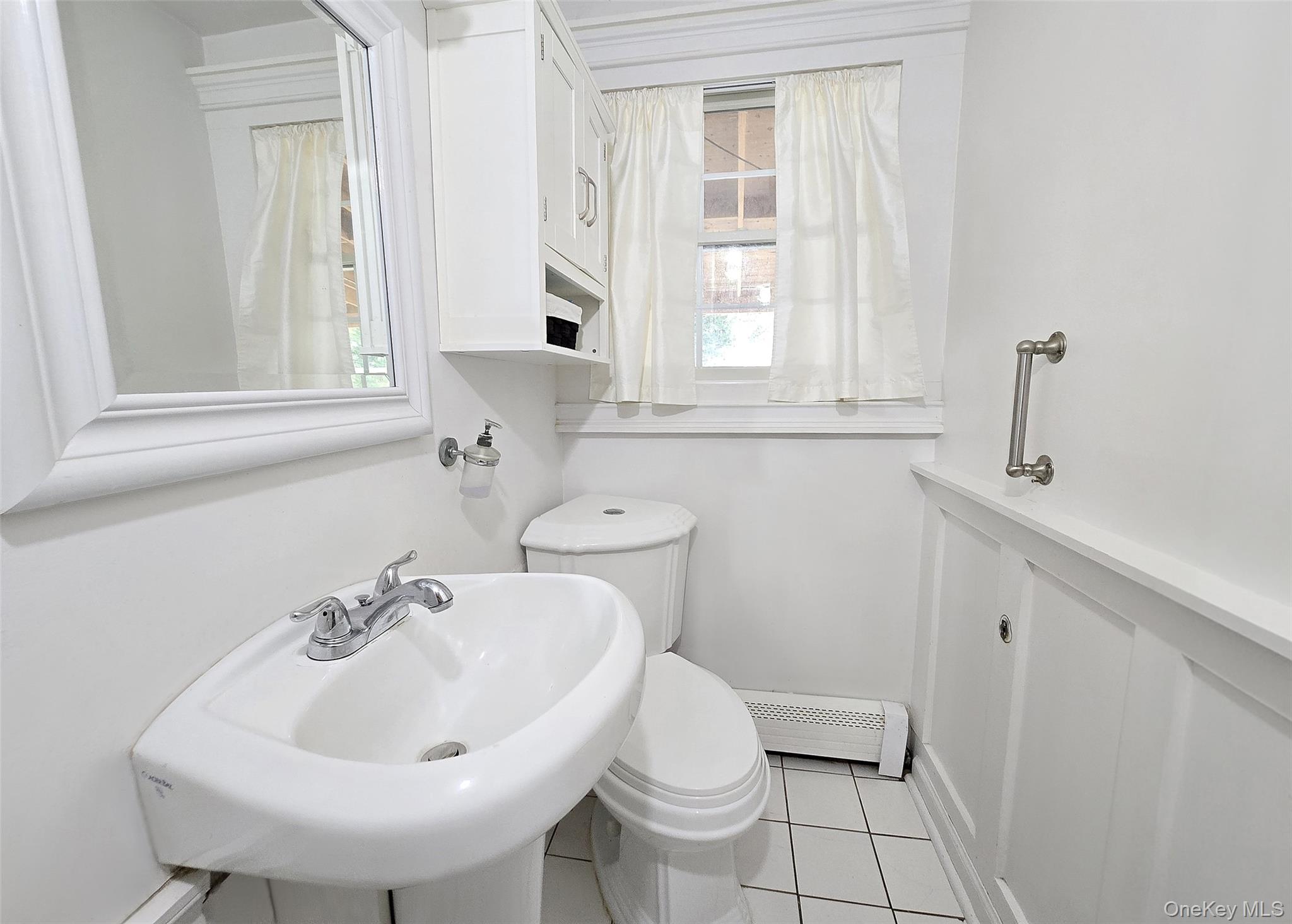 10 Hyde Lane, Coram, NY 11727