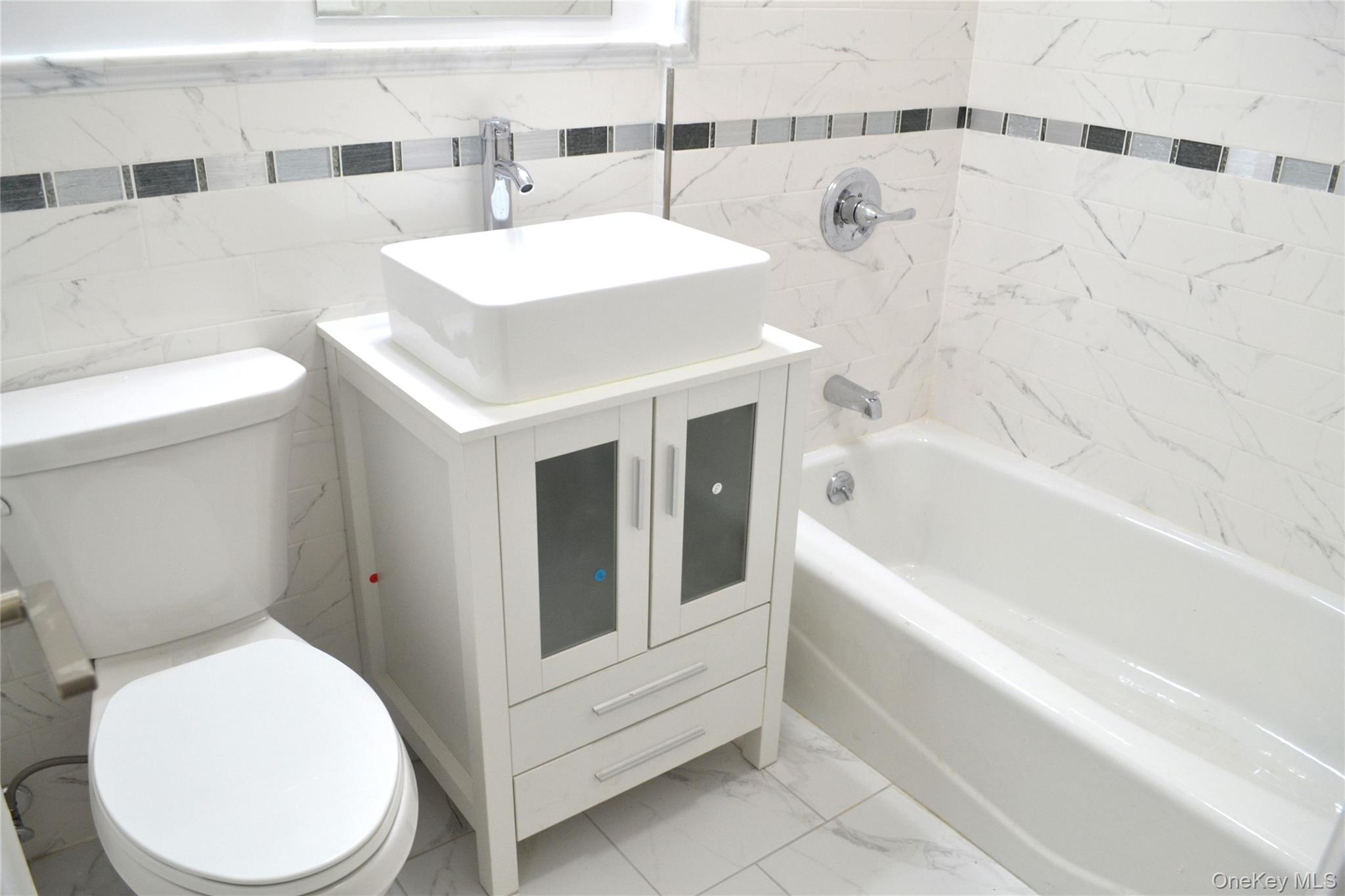 632 Warburton # 7A, Yonkers, NY 10701