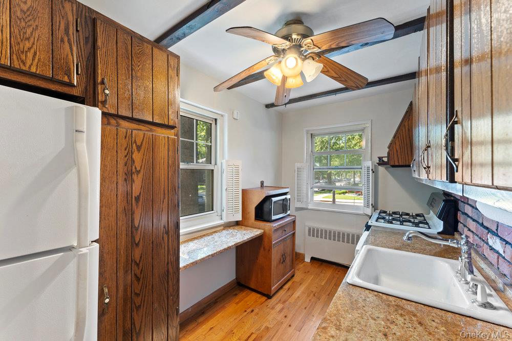 251-75 61st Avenue # #2-701, Little Neck, NY 11362