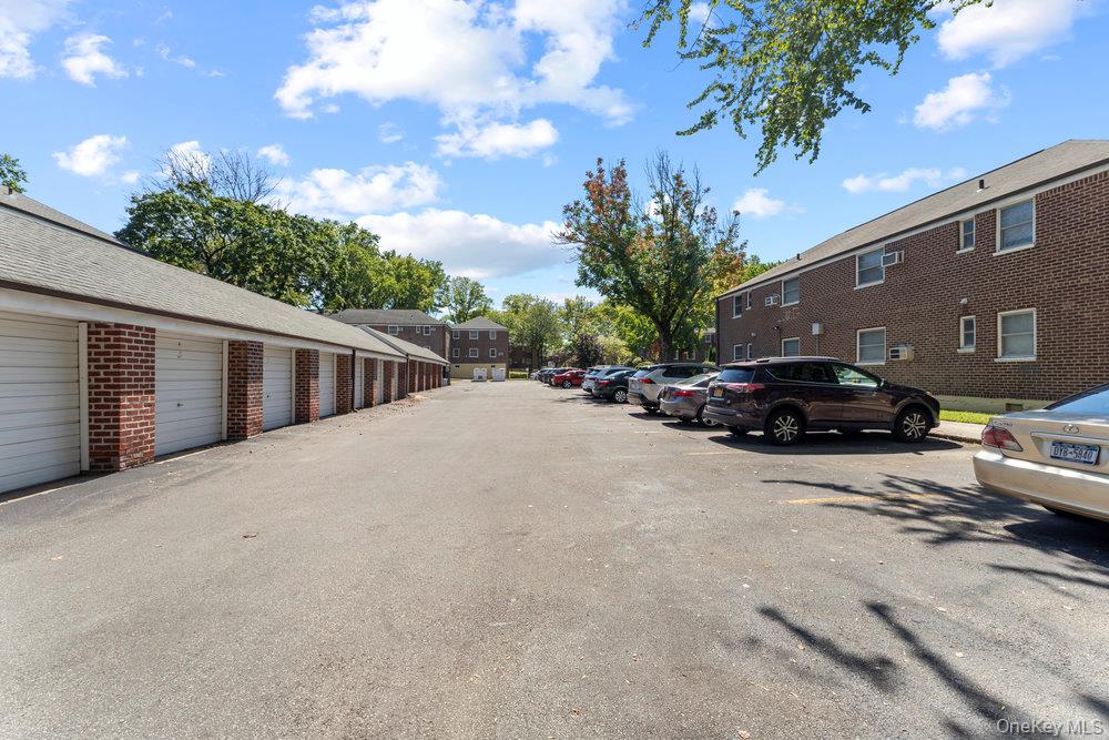 251-75 61st Avenue # #2-701, Little Neck, NY 11362