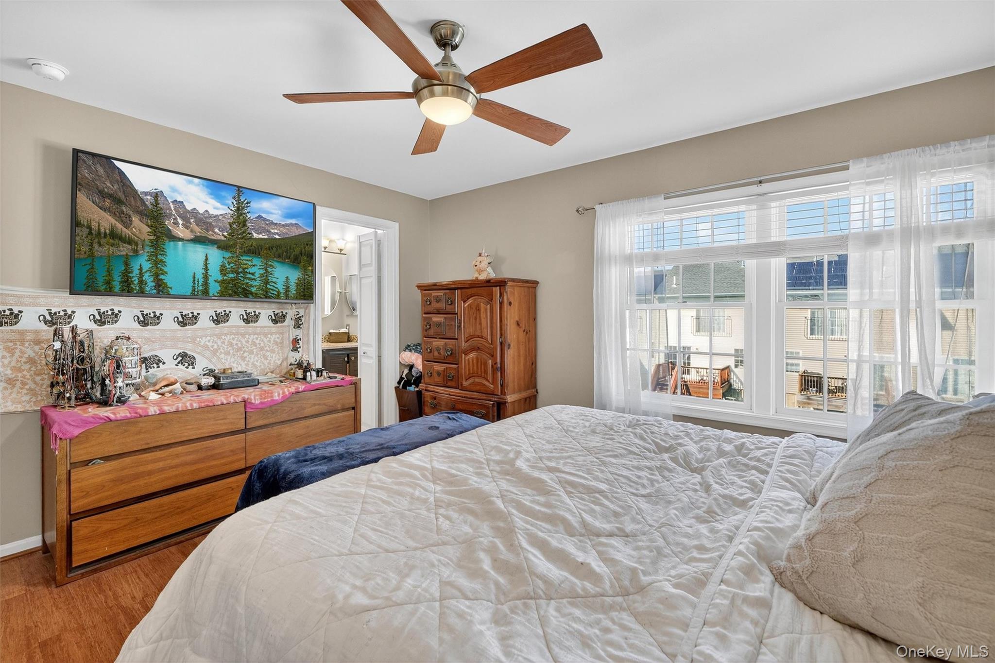 647 Minnieford Avenue, Bronx, NY 10464