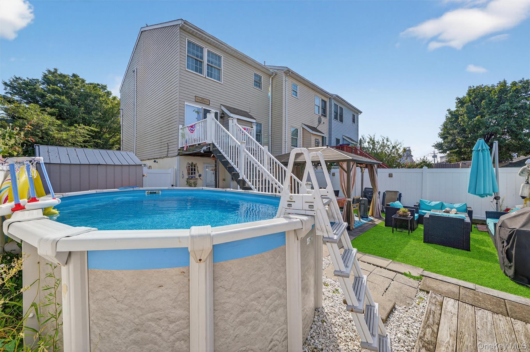 647 Minnieford Avenue, Bronx, NY 10464