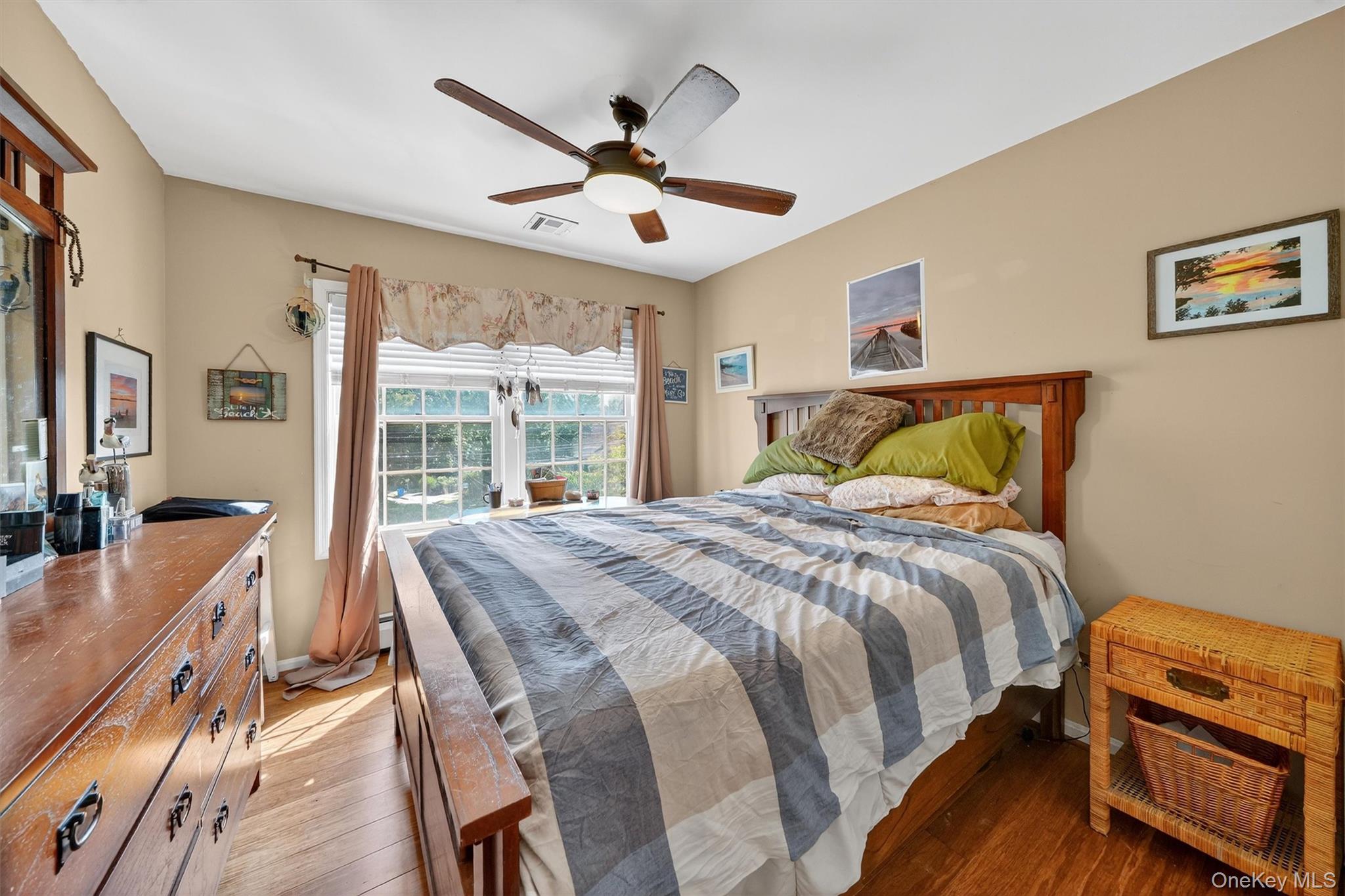 647 Minnieford Avenue, Bronx, NY 10464