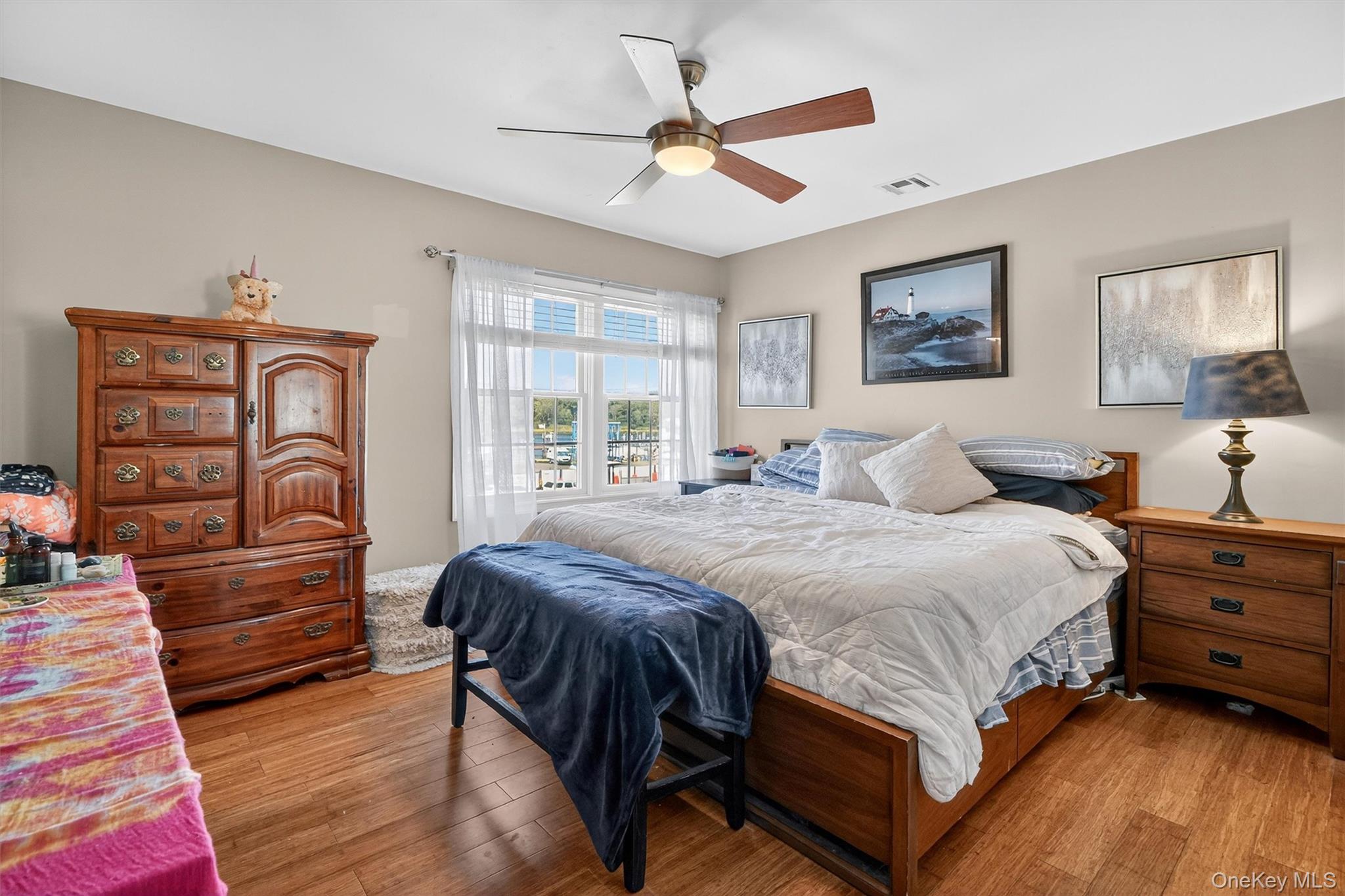 647 Minnieford Avenue, Bronx, NY 10464