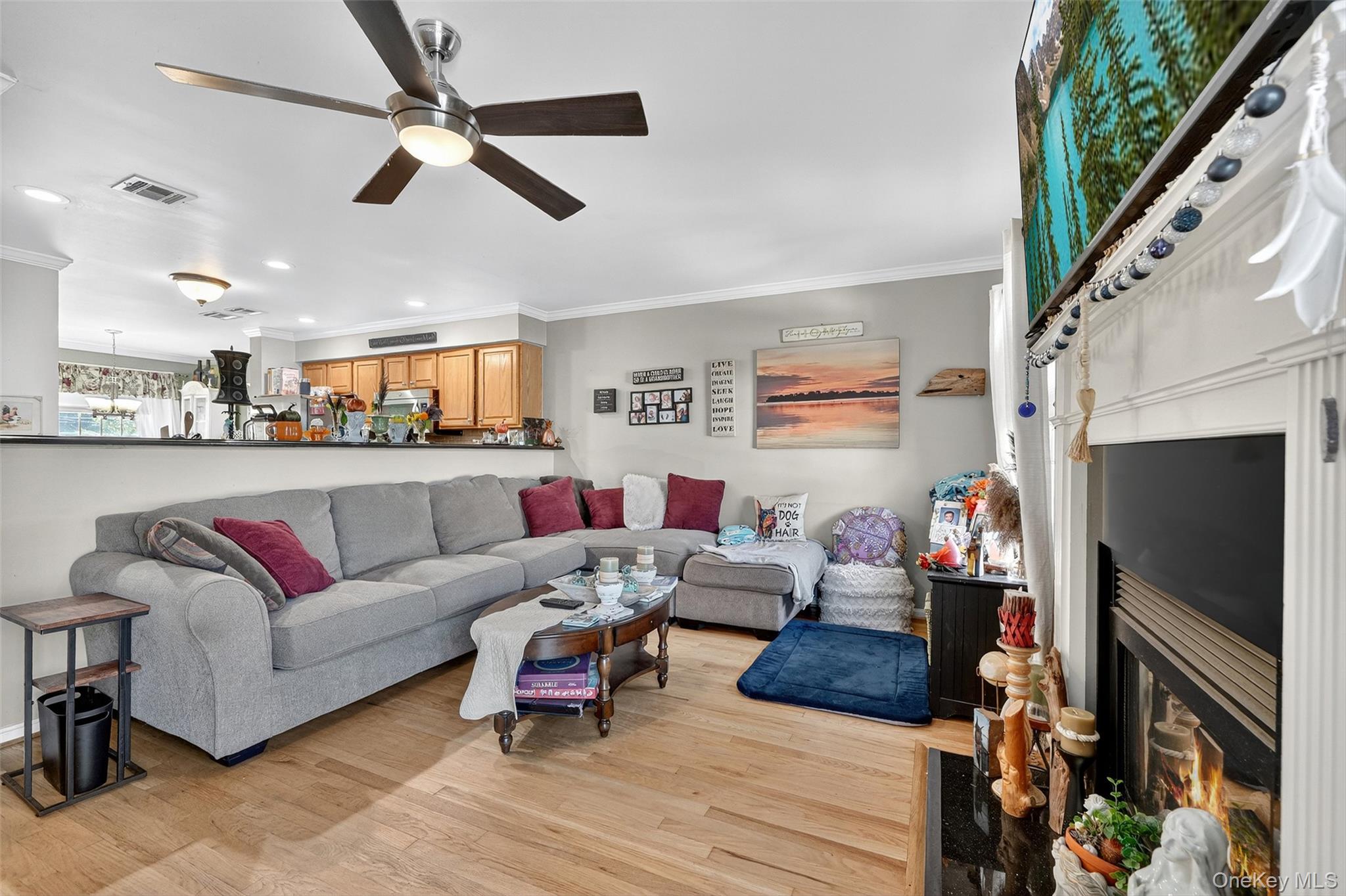 647 Minnieford Avenue, Bronx, NY 10464