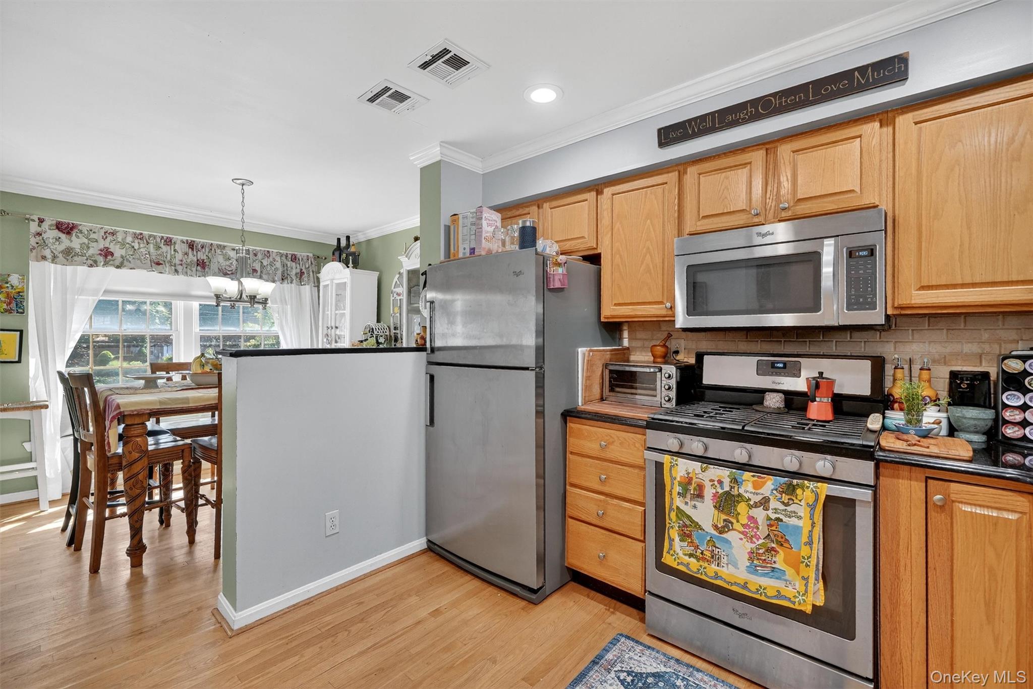 647 Minnieford Avenue, Bronx, NY 10464