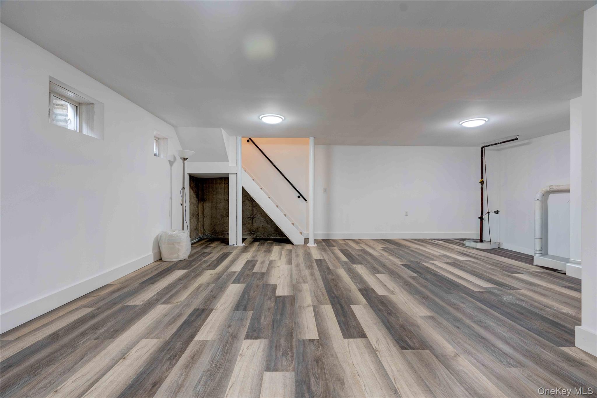 1056 E 215th Street, Bronx, NY 10469