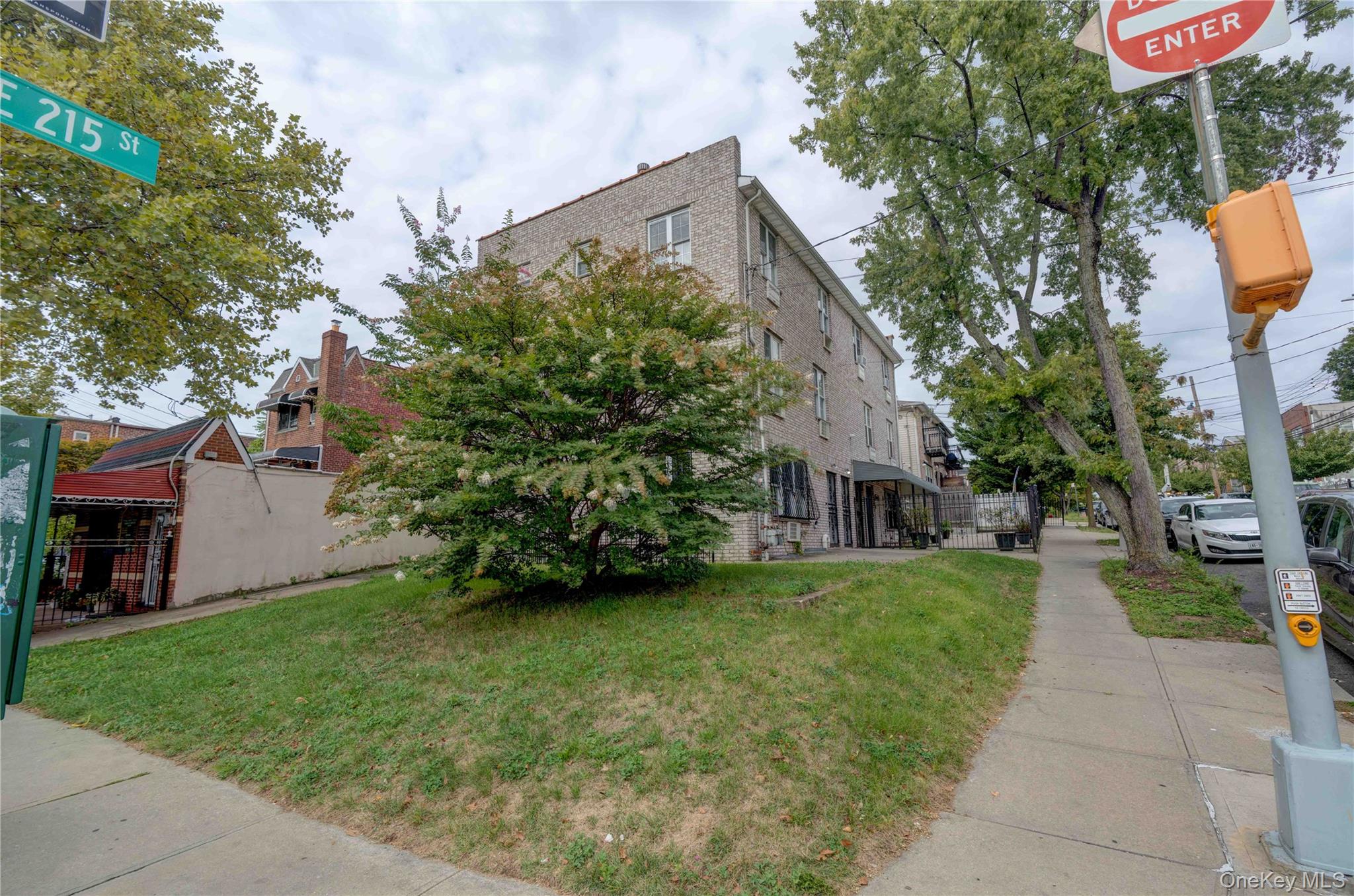 1056 E 215th Street, Bronx, NY 10469