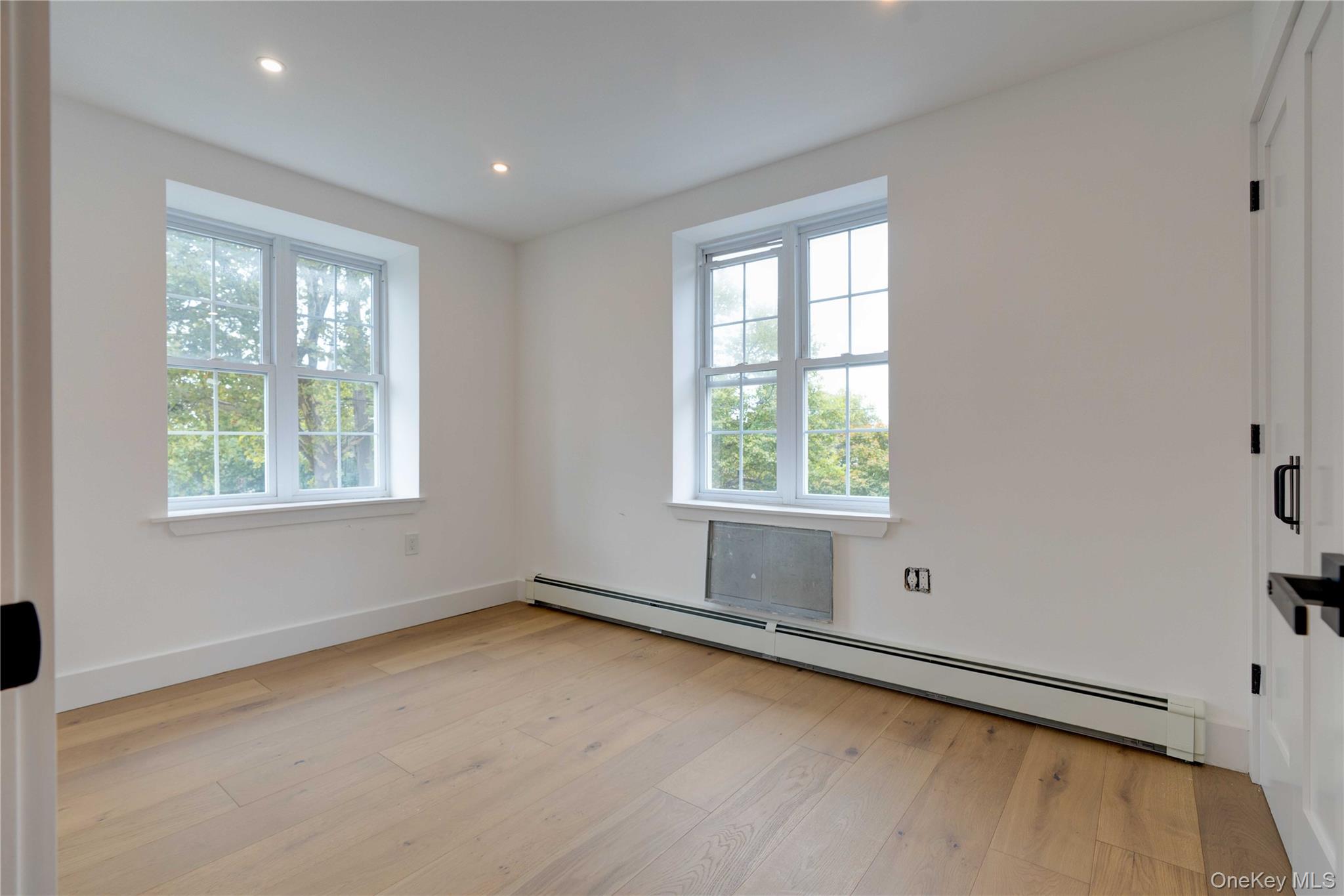 1056 E 215th Street, Bronx, NY 10469