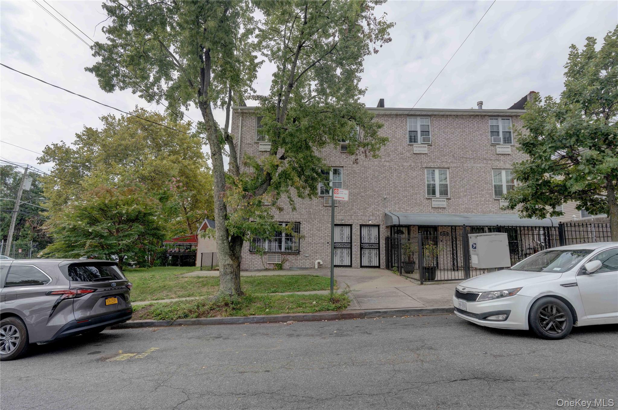 1056 E 215th Street, Bronx, NY 10469