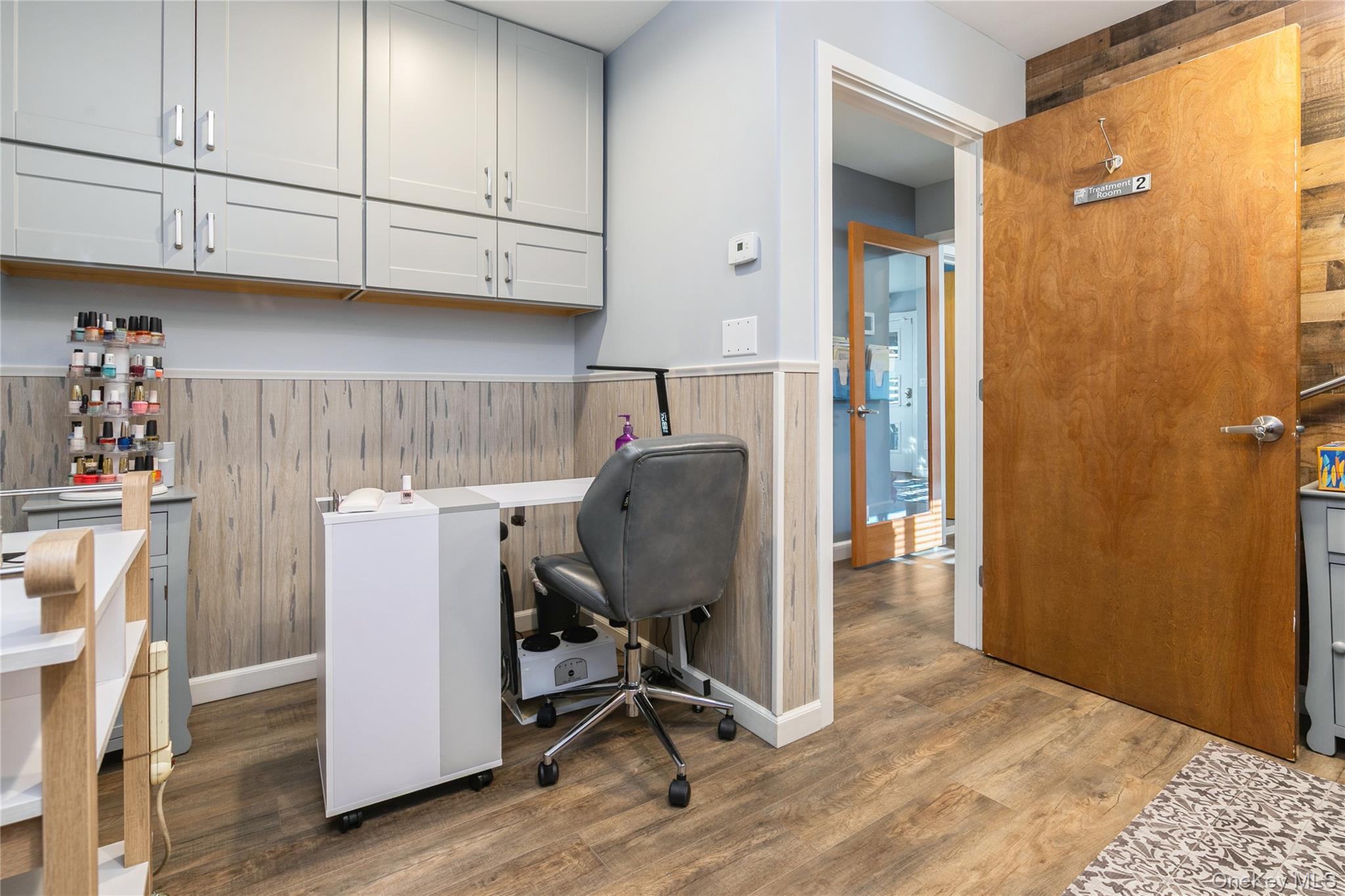 1420 Montauk Highway, Oakdale, NY 11769