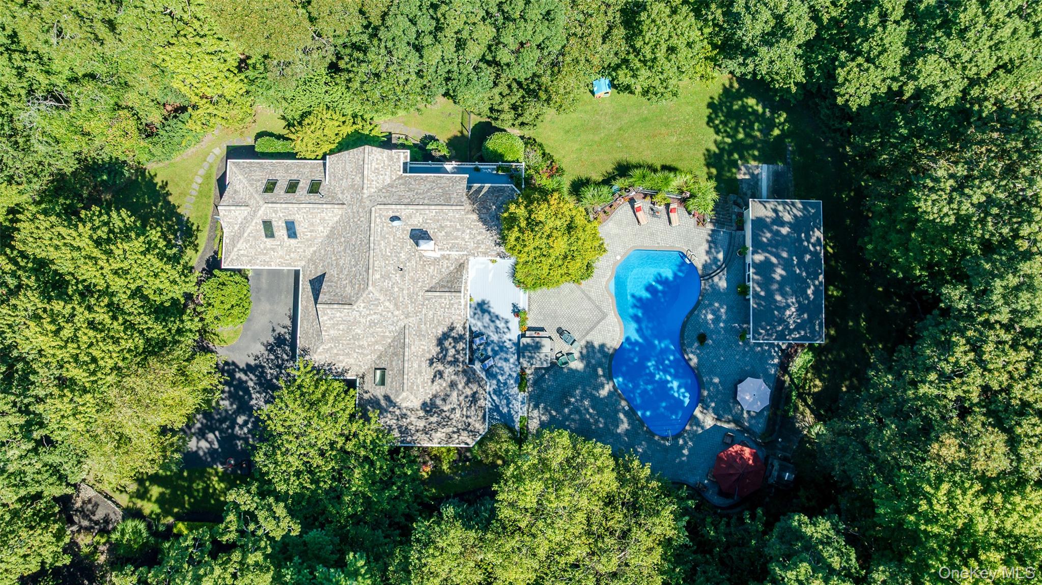 140 N Woods Drive, Wading River, NY 11792