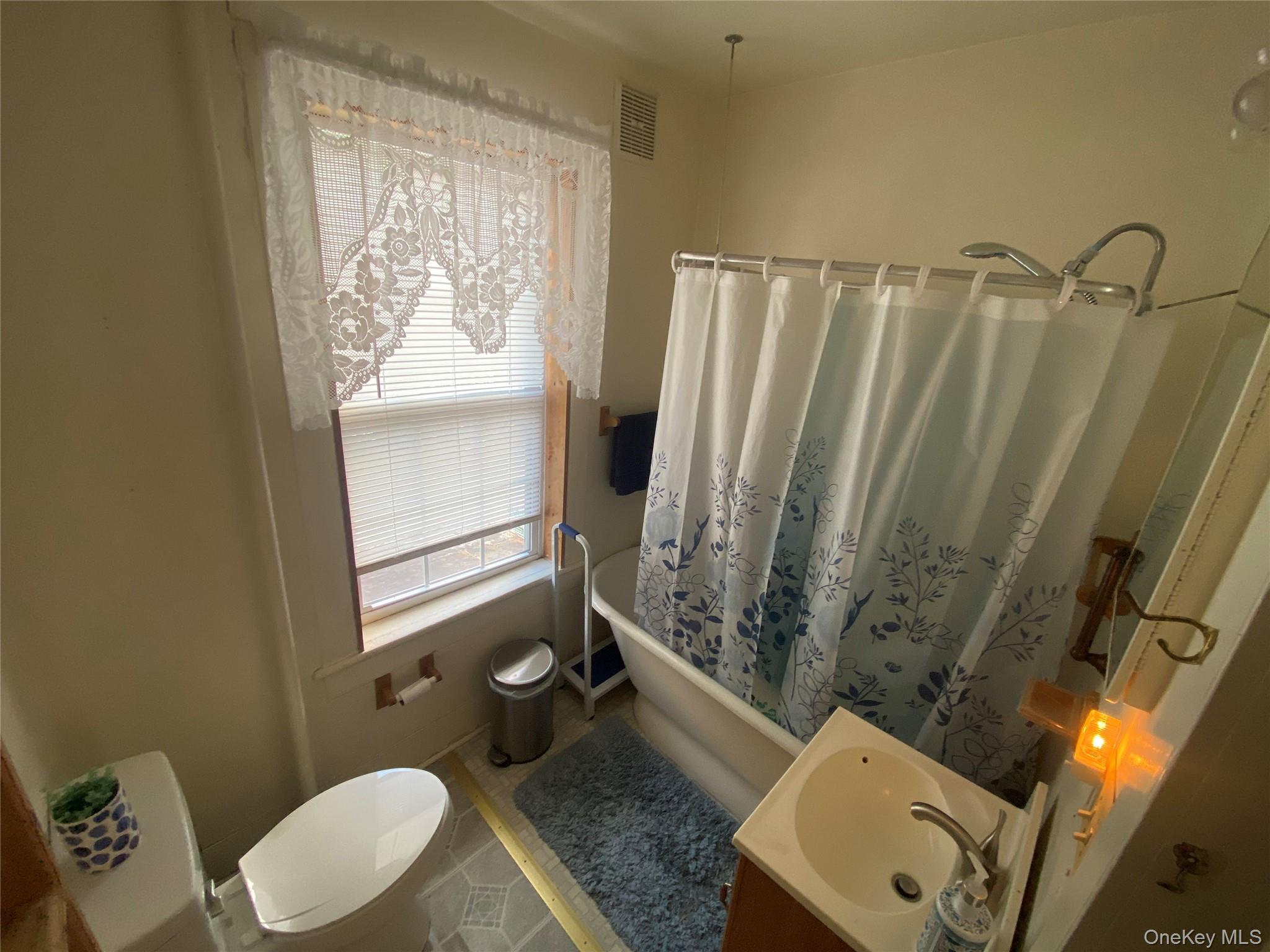 10 Prospect Street, Unionville, NY 10988