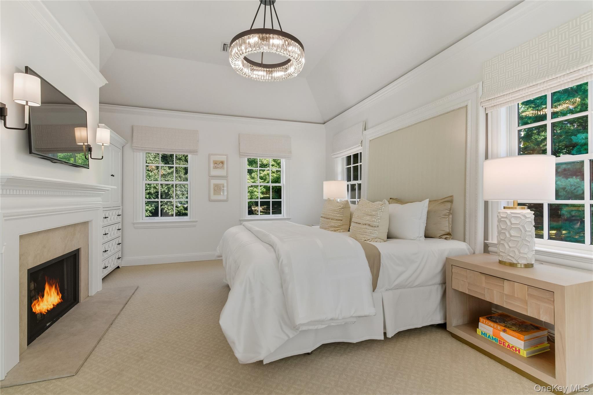 28 Sterling Lane, Sands Point, NY 11050