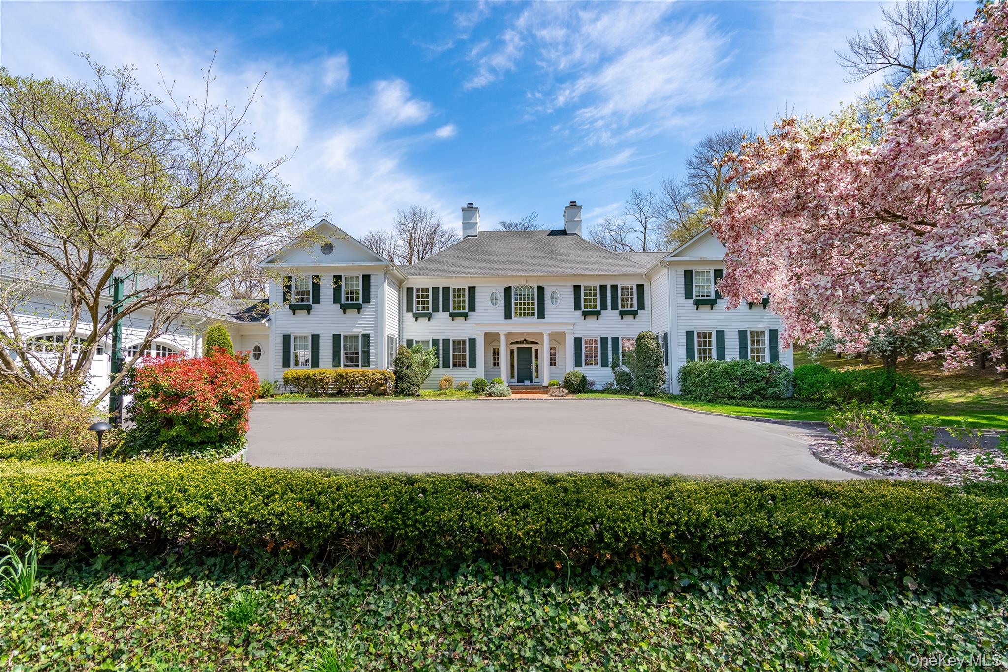 28 Sterling Lane, Sands Point, NY 11050