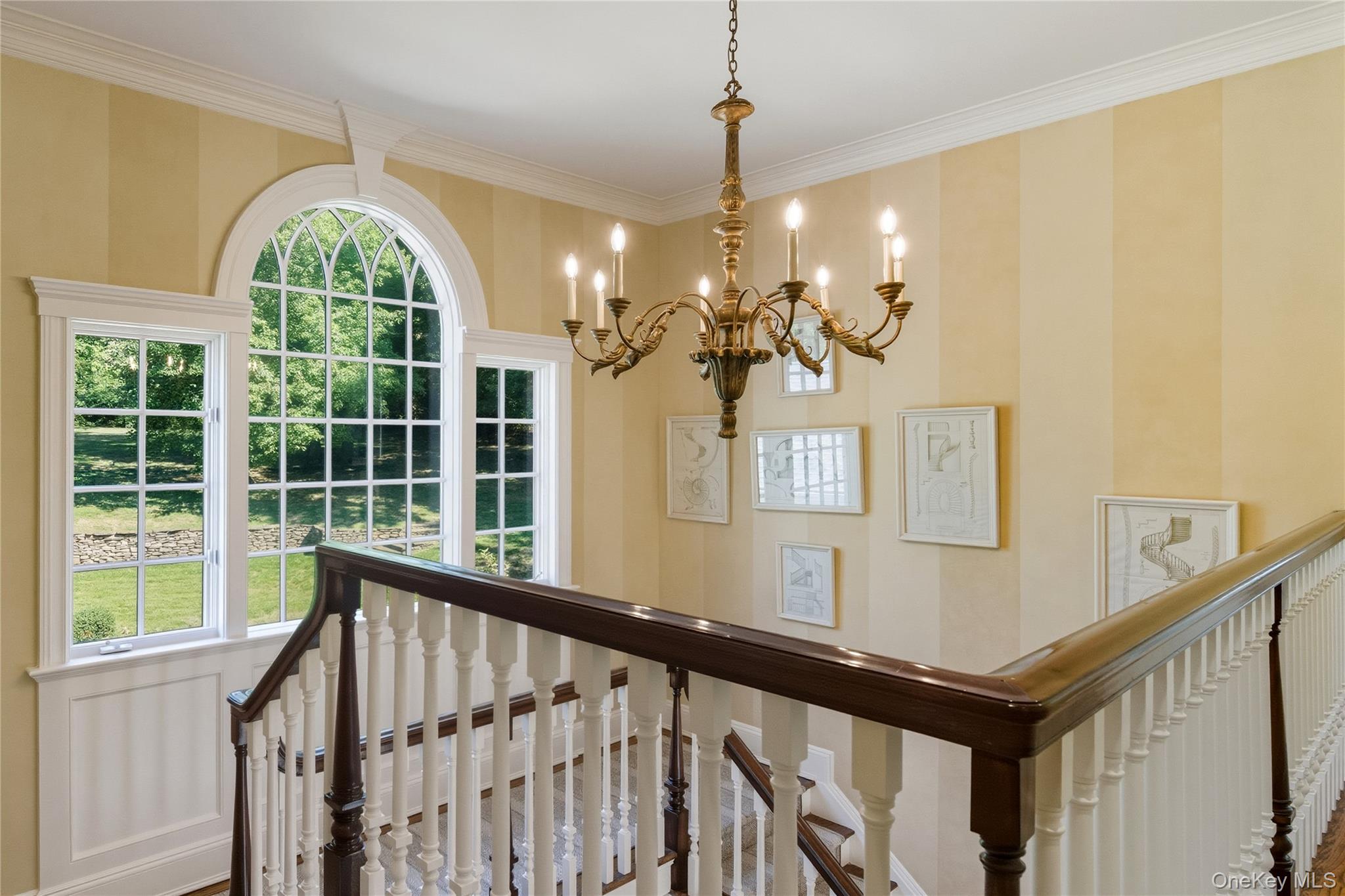 28 Sterling Lane, Sands Point, NY 11050