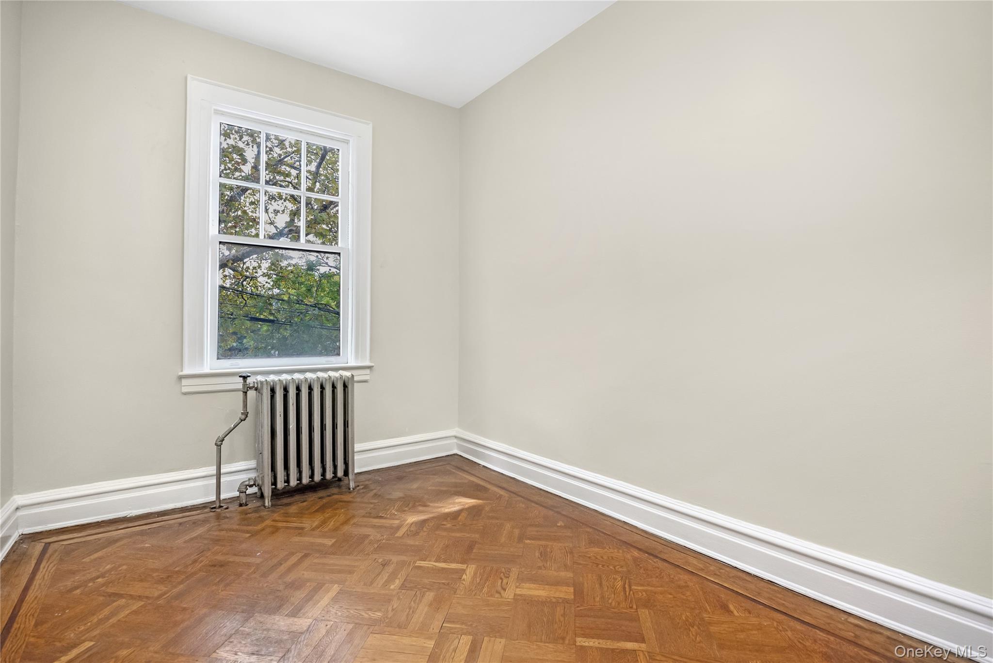 80-25 Woodhaven Boulevard, Glendale, NY 11385