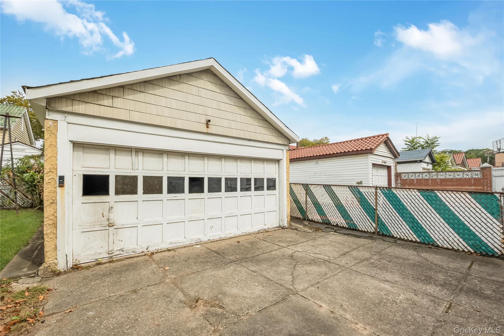 80-25 Woodhaven Boulevard, Glendale, NY 11385