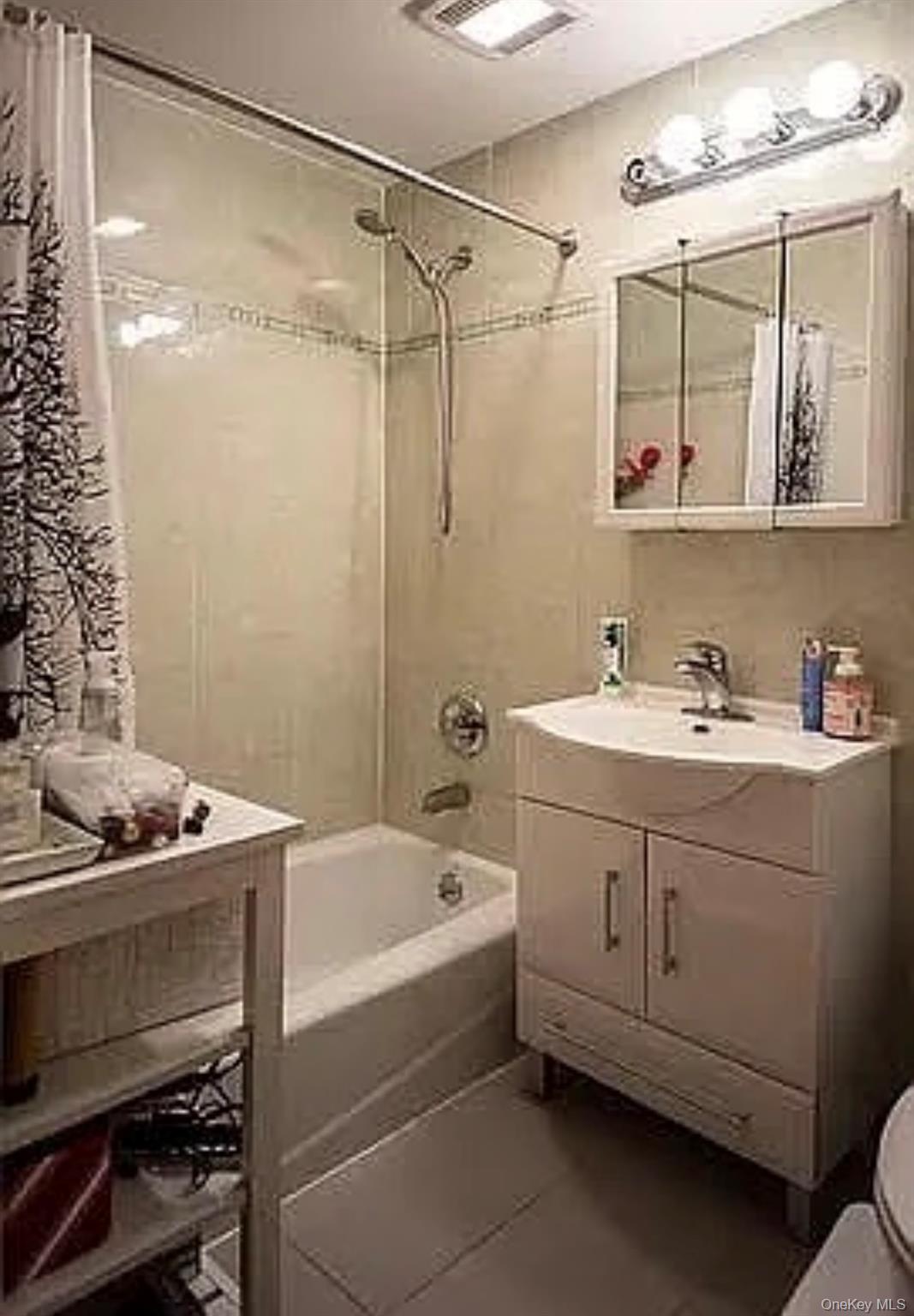 6314 Queens Boulevard # 6C, Woodside, NY 11377