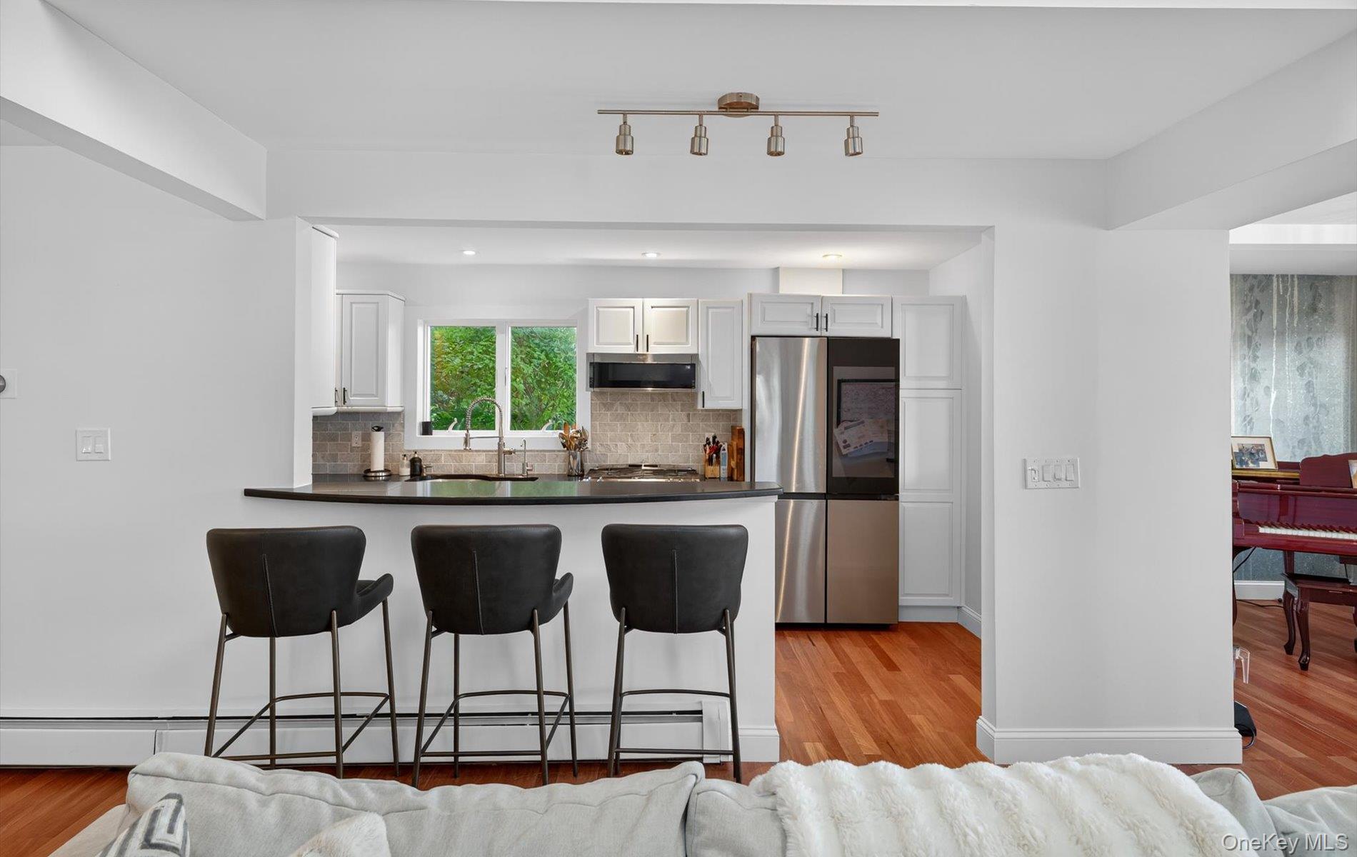 602 McKinley Terrace, Centerport, NY 11721