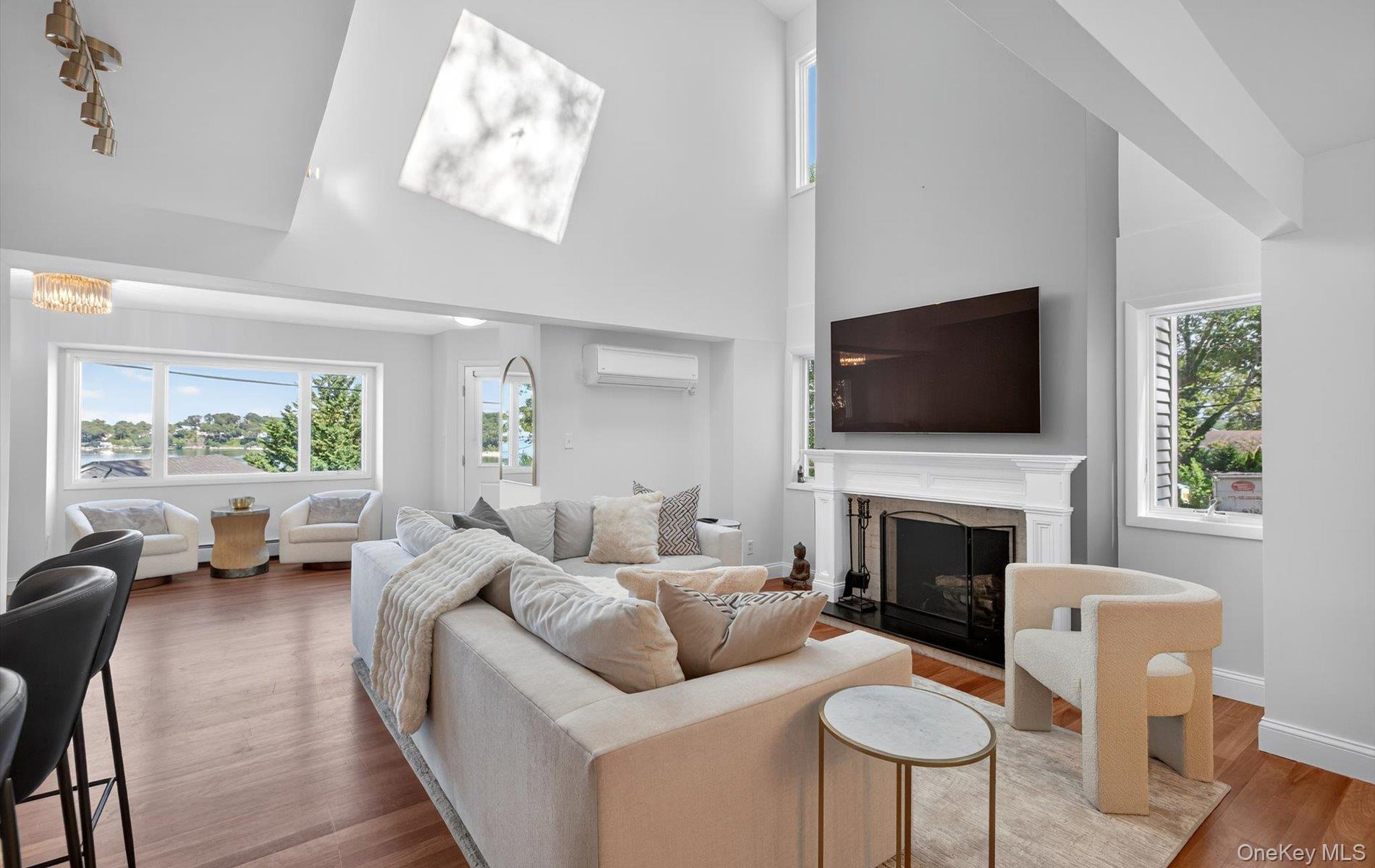 602 McKinley Terrace, Centerport, NY 11721