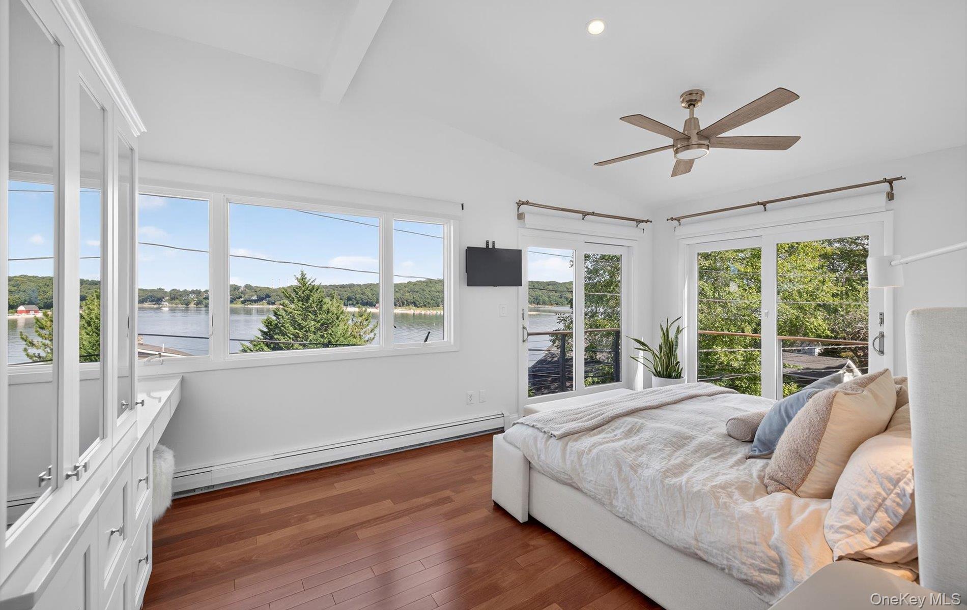 602 McKinley Terrace, Centerport, NY 11721