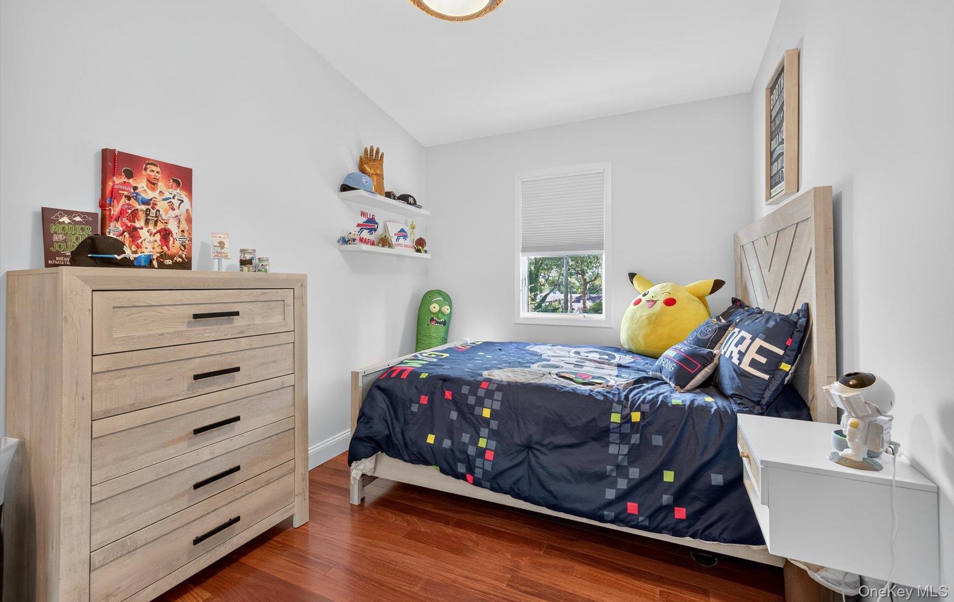 602 McKinley Terrace, Centerport, NY 11721