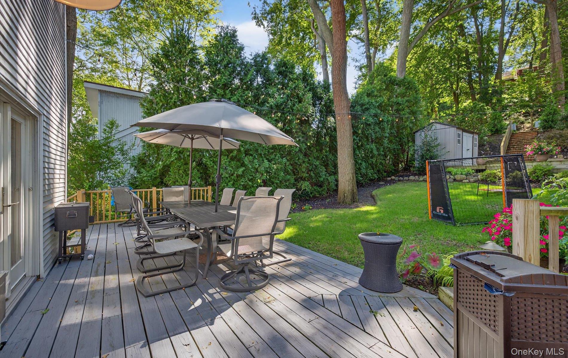 602 McKinley Terrace, Centerport, NY 11721