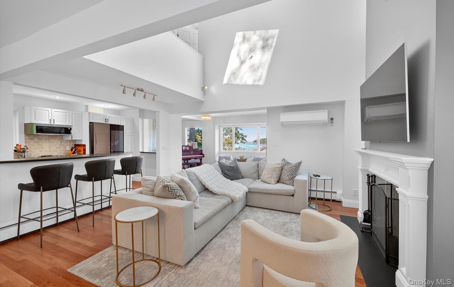 602 McKinley Terrace, Centerport, NY 11721