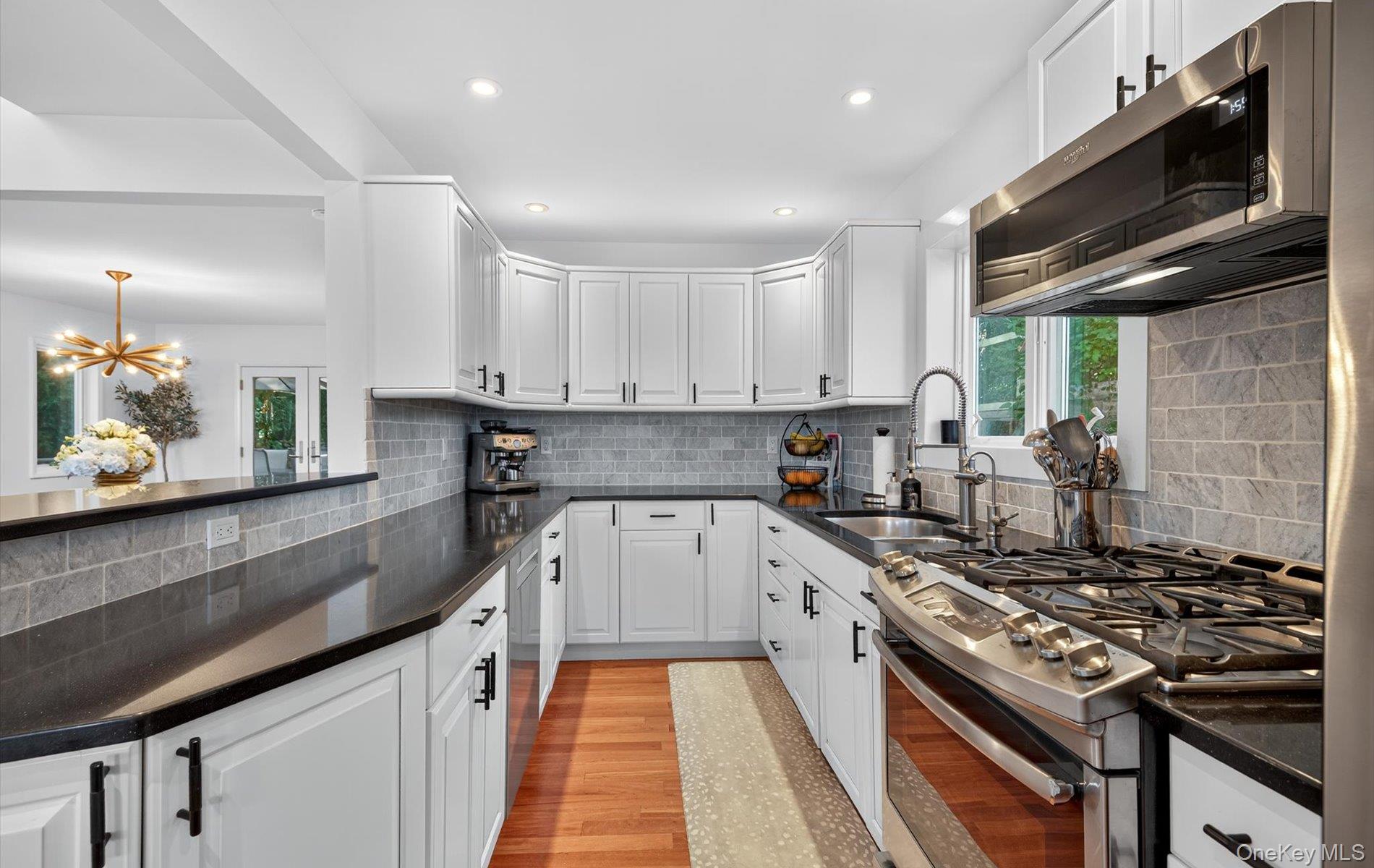 602 McKinley Terrace, Centerport, NY 11721