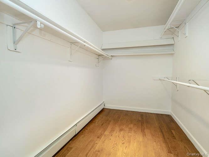 30 Knoll Lane, Glen Head, NY 11545