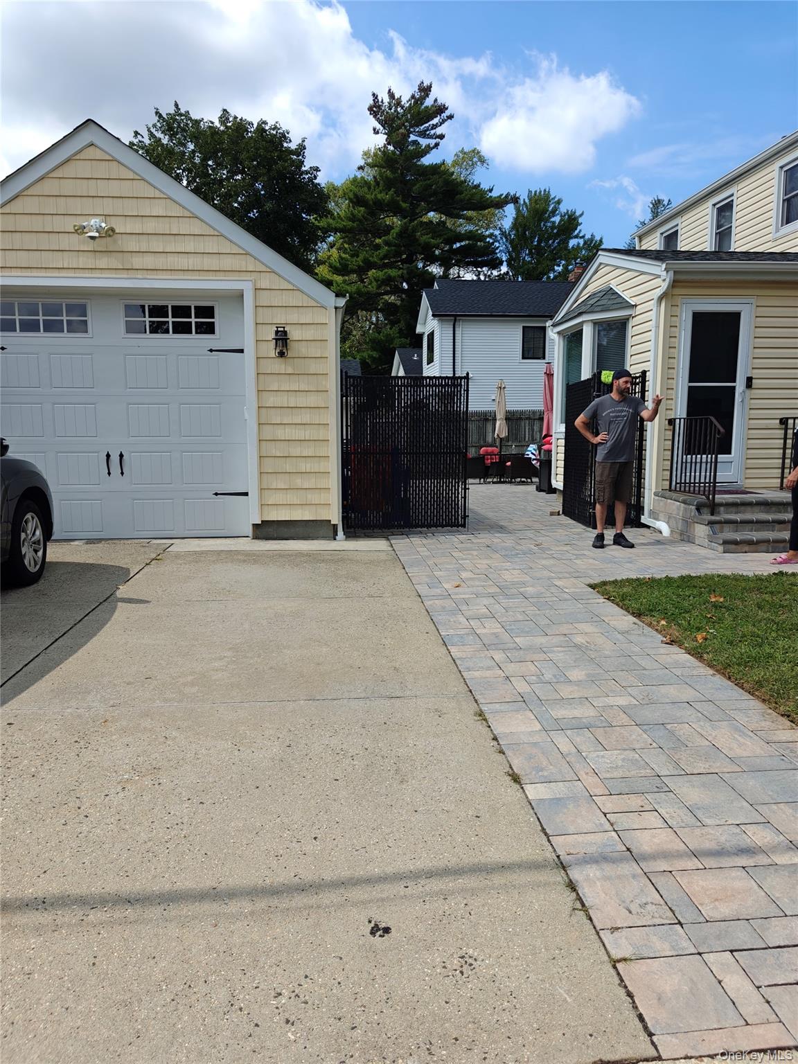 28 High Avenue # 1st floor, Glen Cove, NY 11542