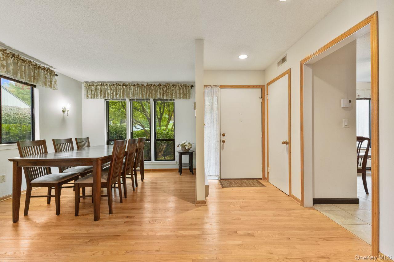 468 Heritage Hills # E, Somers, NY 10589