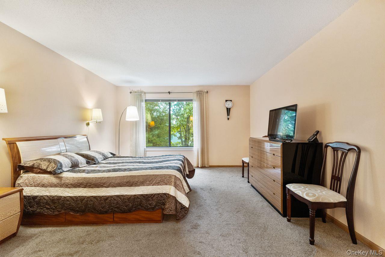 468 Heritage Hills # E, Somers, NY 10589