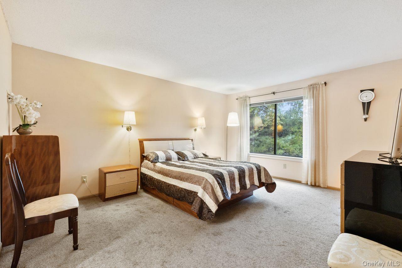 468 Heritage Hills # E, Somers, NY 10589