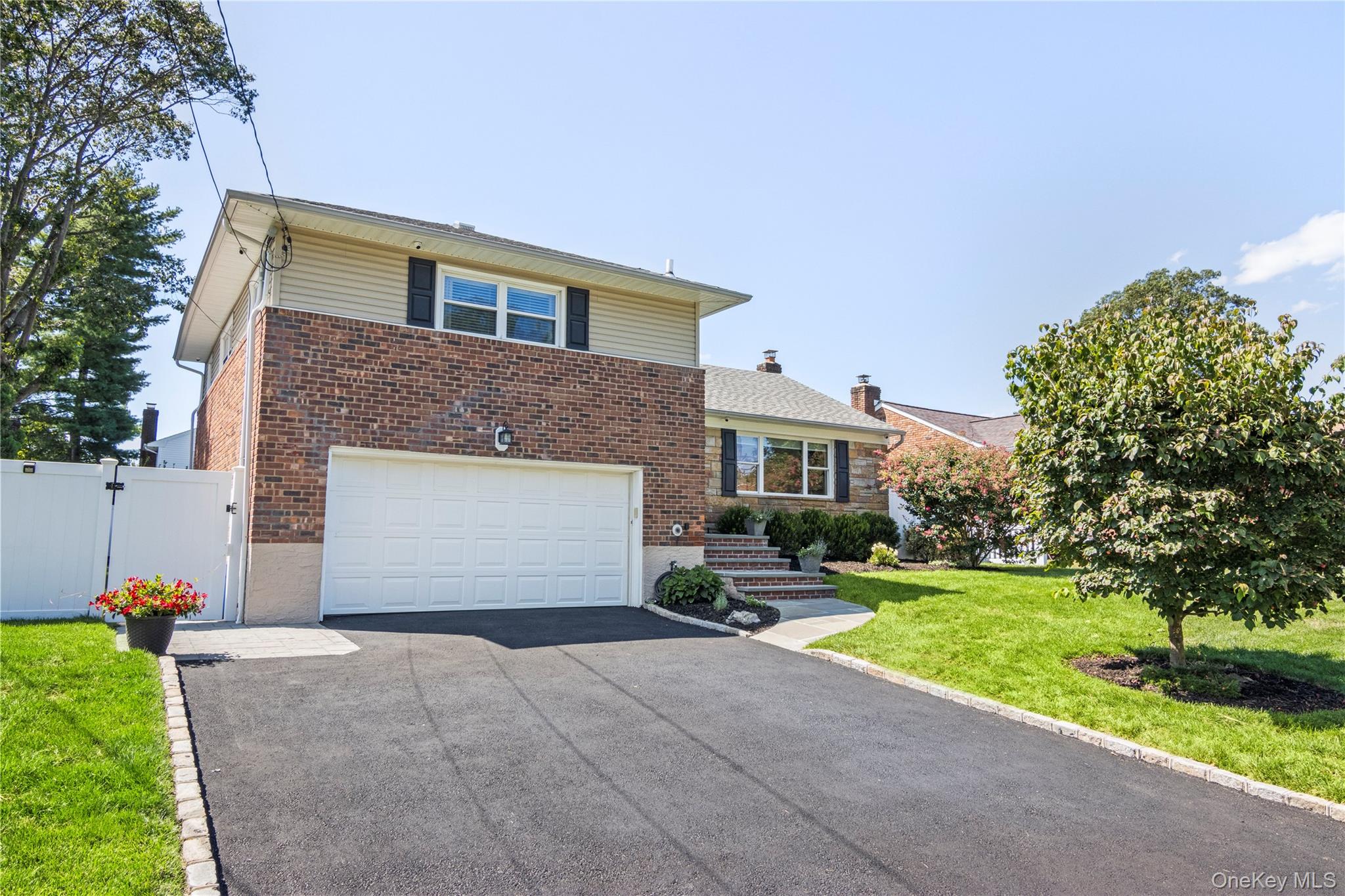 7 Driftwood Drive, Glen Cove, NY 11542