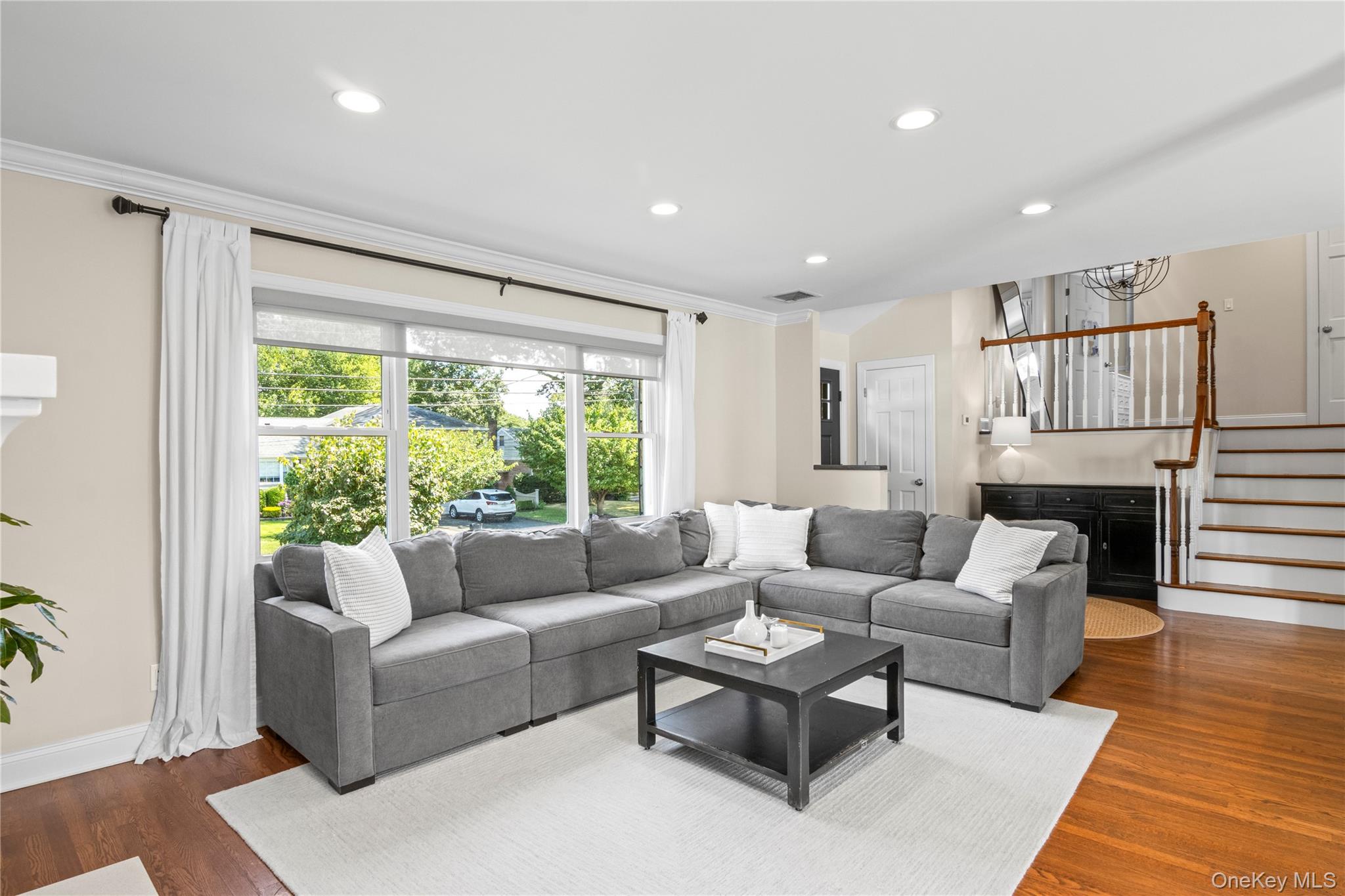 7 Driftwood Drive, Glen Cove, NY 11542