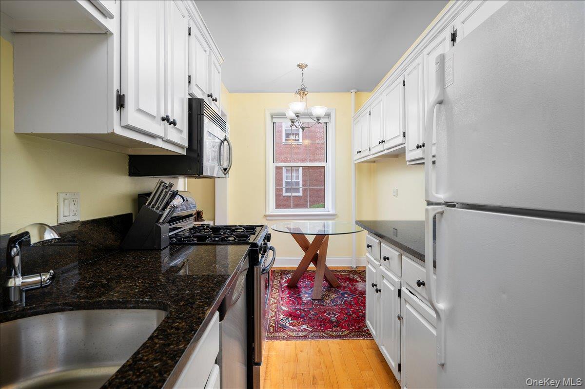 1815 Palmer Avenue # 2V, Larchmont, NY 10538