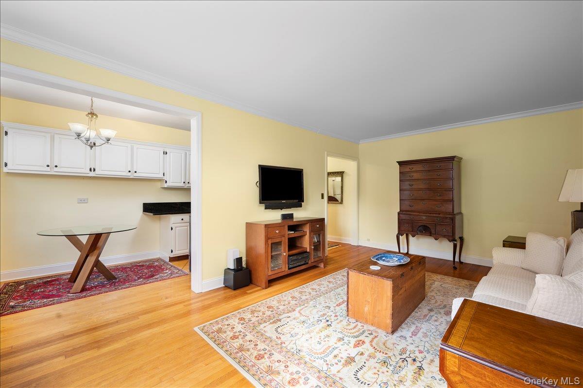 1815 Palmer Avenue # 2V, Larchmont, NY 10538