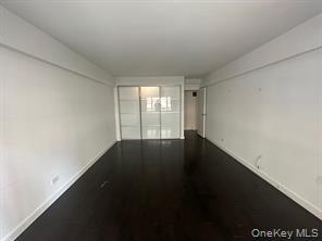 100 West 57th Street # 2G, New York (Manhattan), NY 10019