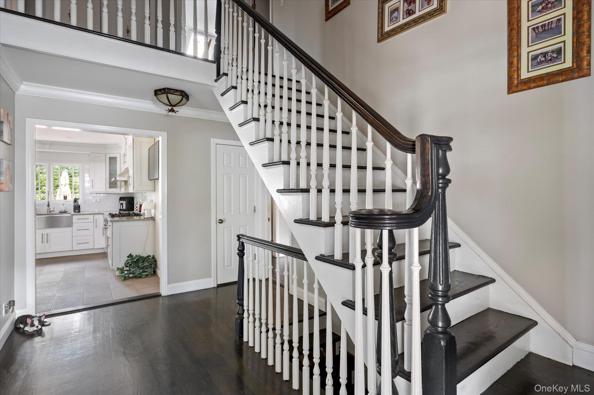 1361 Boxwood Drive E, Hewlett Harbor, NY 11557