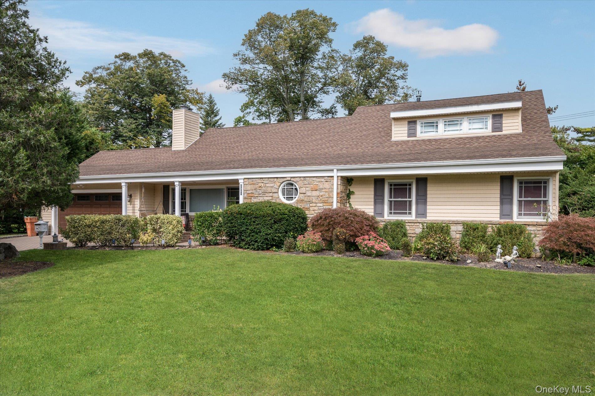 1361 Boxwood Drive E, Hewlett Harbor, NY 11557