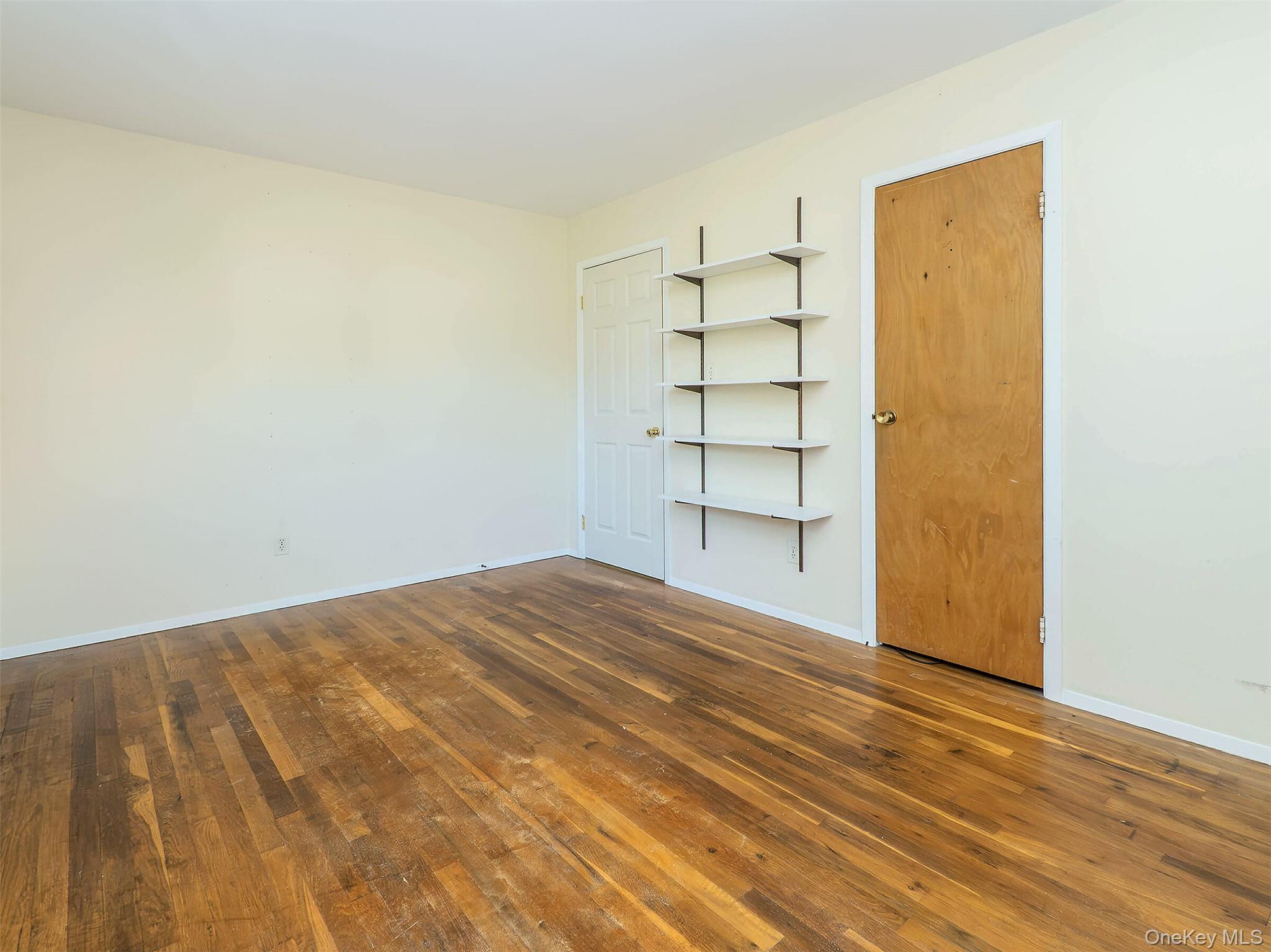 7 Locust Street, Glen Head, NY 11545