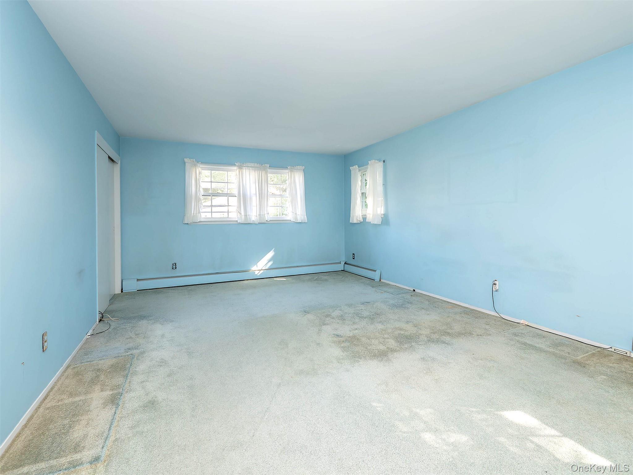 7 Locust Street, Glen Head, NY 11545