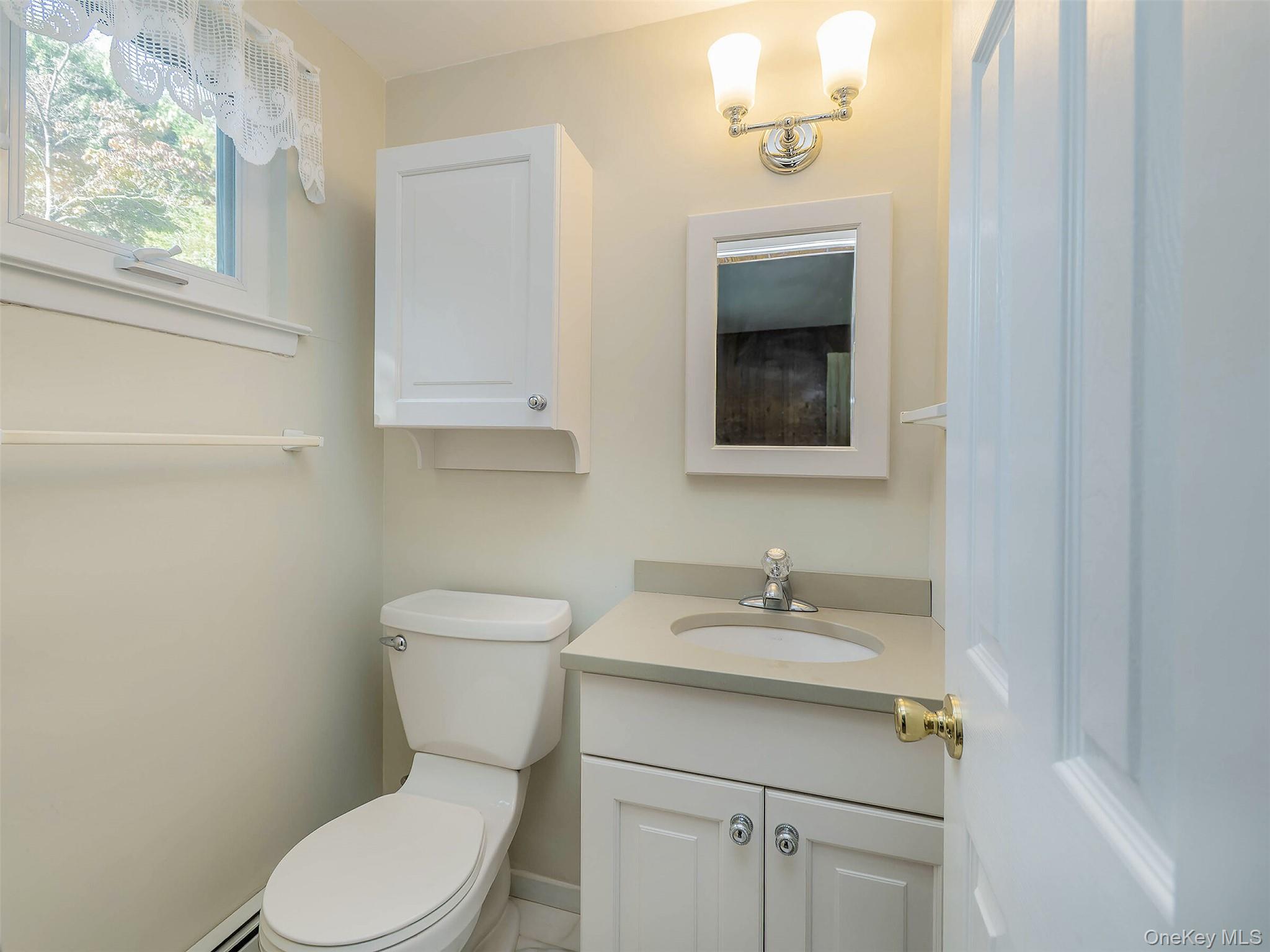 7 Locust Street, Glen Head, NY 11545