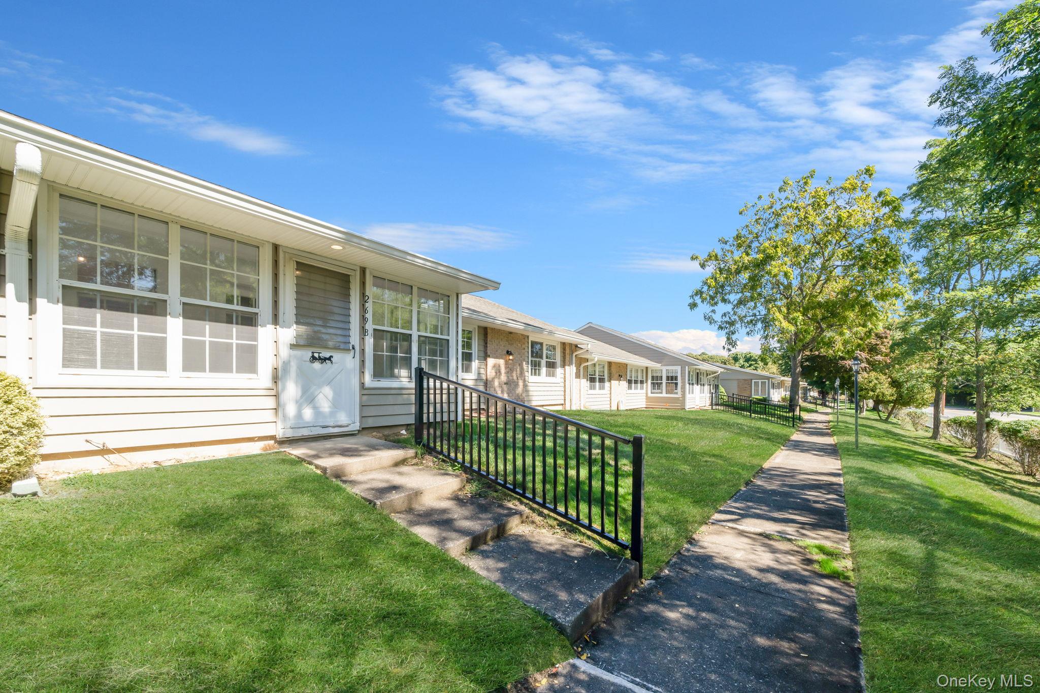 269 Berwick Court # B, Ridge, NY 11961