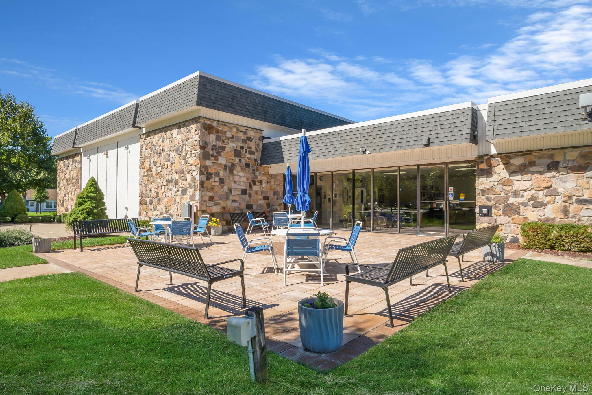 269 Berwick Court # B, Ridge, NY 11961